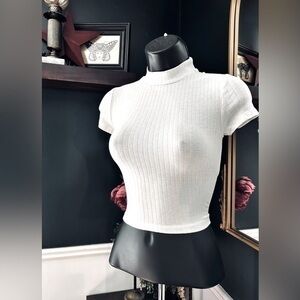 Forever 21 white ribbed crop top, size S